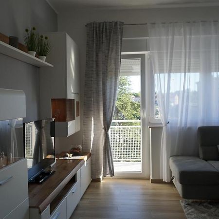 Apartman Luka PUY Eksteriør bilde
