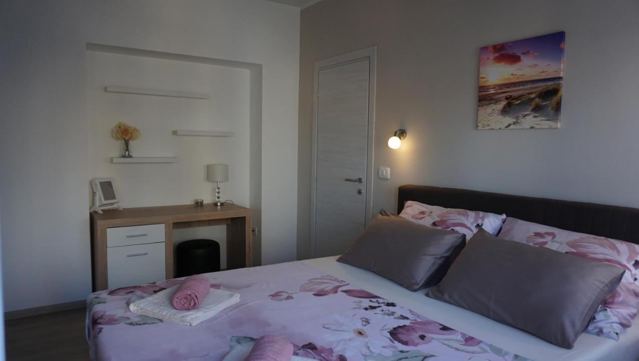 Apartman Luka PUY Eksteriør bilde