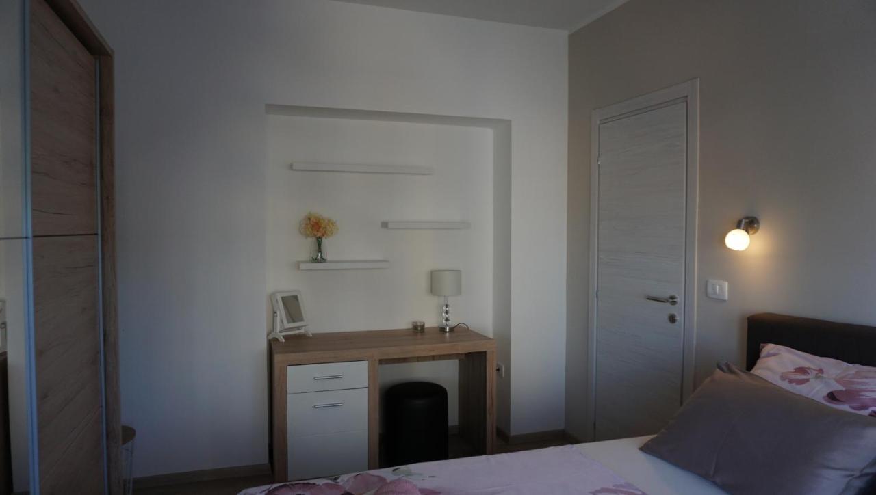 Apartman Luka PUY Eksteriør bilde