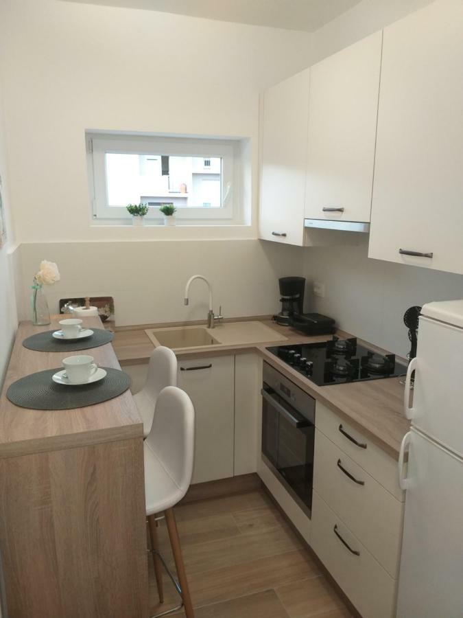 Apartman Luka PUY Eksteriør bilde