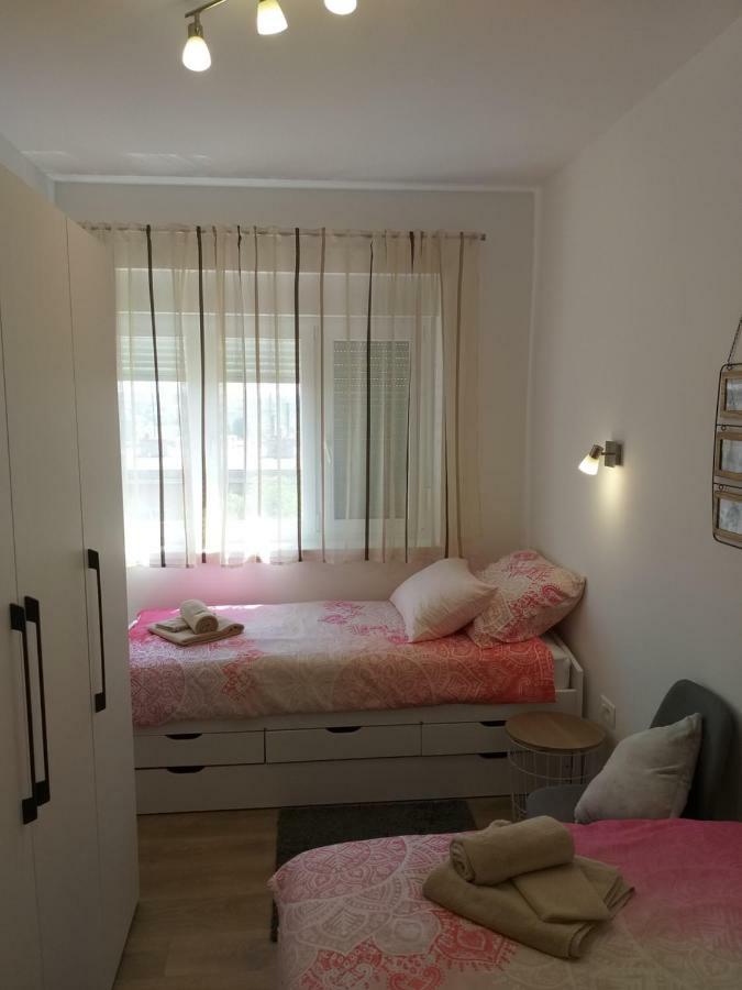 Apartman Luka PUY Eksteriør bilde